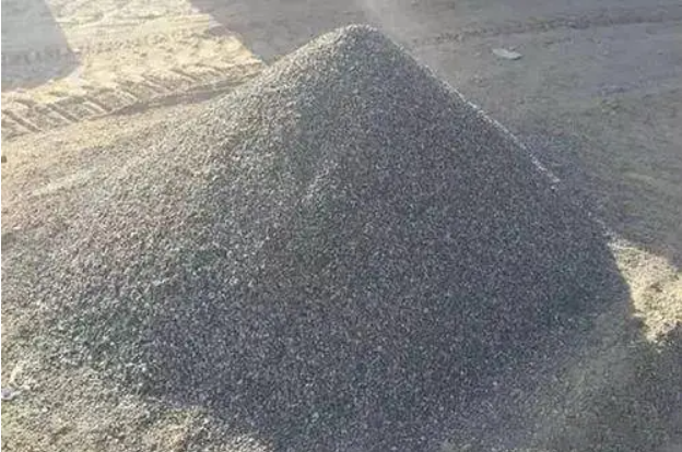 I heard that the profit of machine-made sand washing is good, how much is it? Which equipment is suitable for machine-made sand washing?