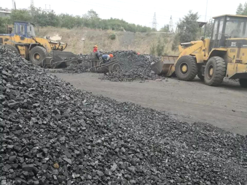 Coal gangue crushing and sand making site.jpg