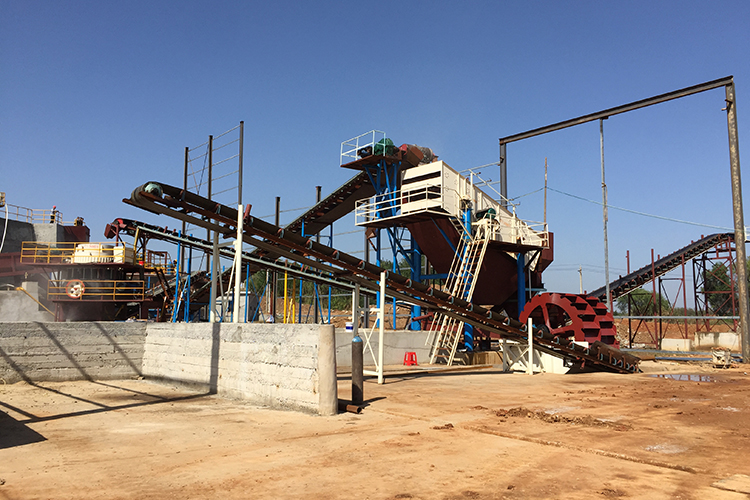 Qinghai Xining 300 tons per hour marble crushing production site.jpg